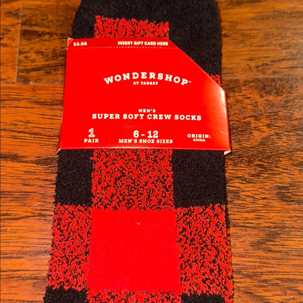 NWT Wondershop Super Soft Christmas Crew Socks (2 Pair) - Picture 3 of 4